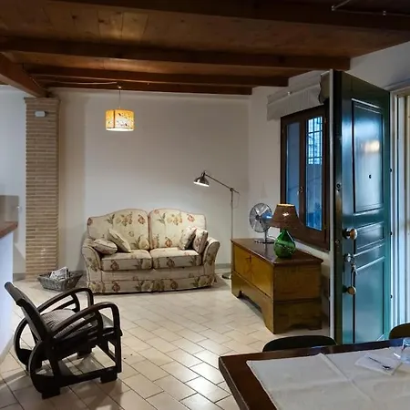 Apartment Casa Dantemini Casa Fiera Di Piana Del Solerm Fiumicino