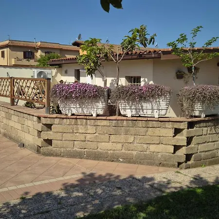 Casa Dantemini Casa Fiera Di Piana Del Solerm Fiumicino Apartment *